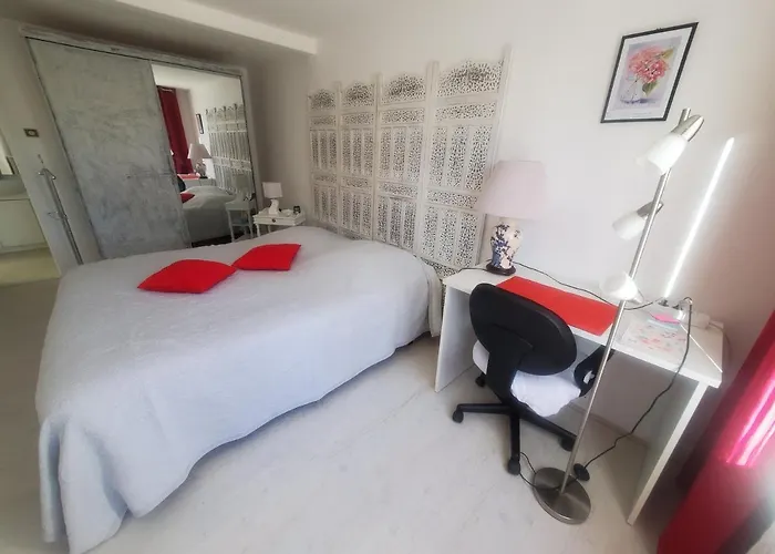 Semesterbostad Chezphoenixette *